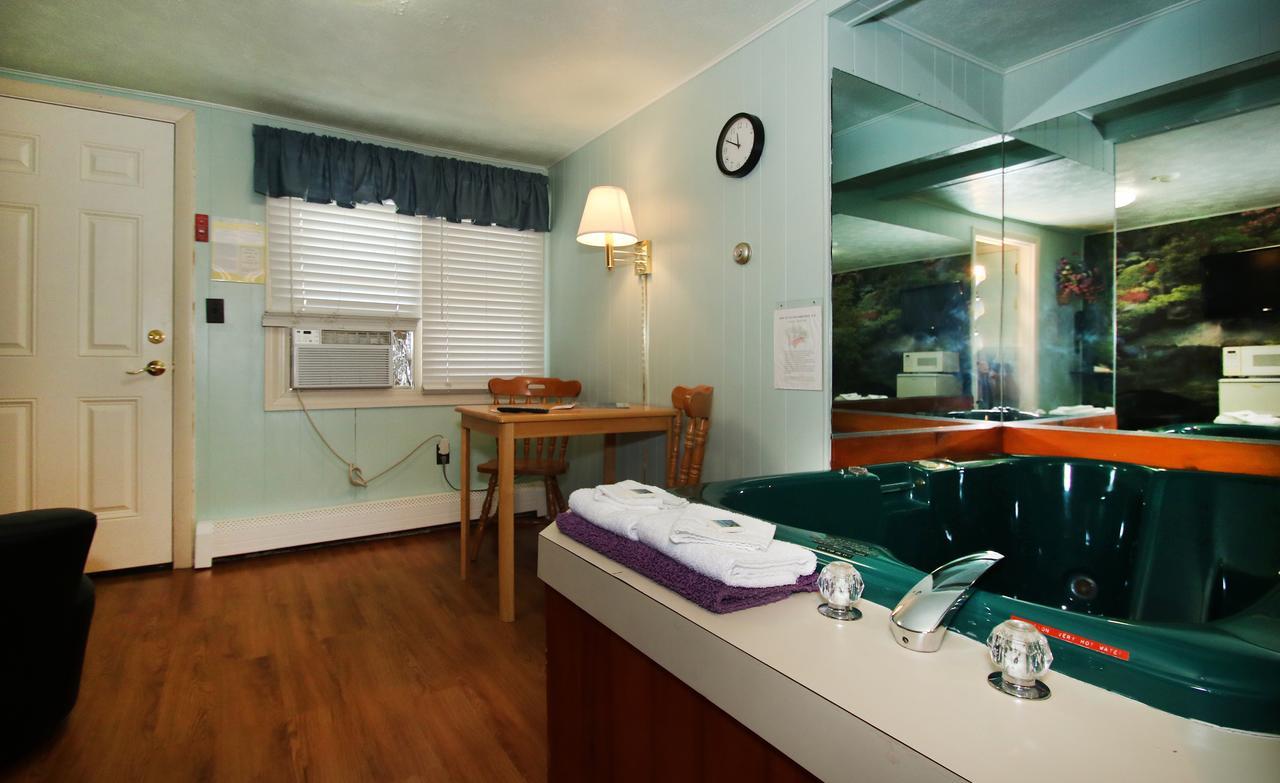 Biarritz Motel & Suitesオールドオーチャードビーチ エクステリア 写真